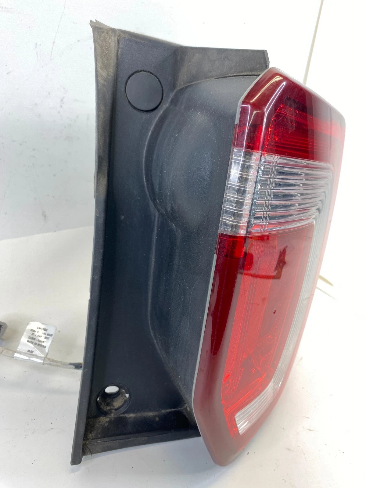 2016-2019 FORD EXPLORER INTERCEPTOR UTILITY RIGHT SIDE TAILLIGHT TAILLAMP OEM