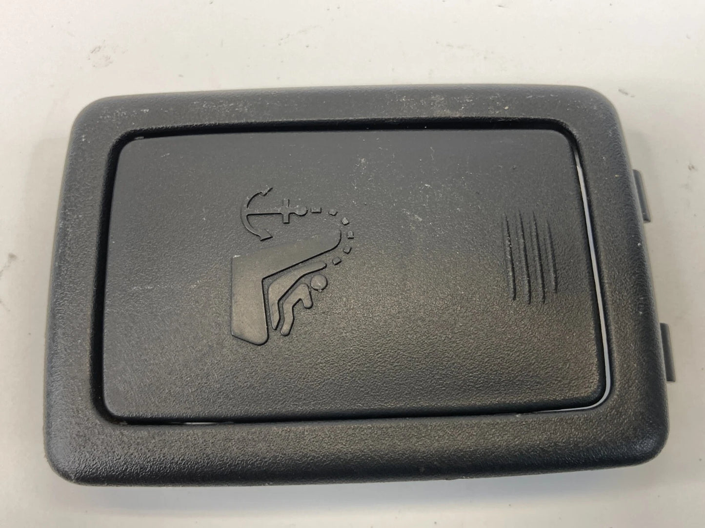 2008-2012 CHEVROLET MALIBU BACK SEAT CHILD SAFETY ANCHOR HOOK CAP COVER 15292191