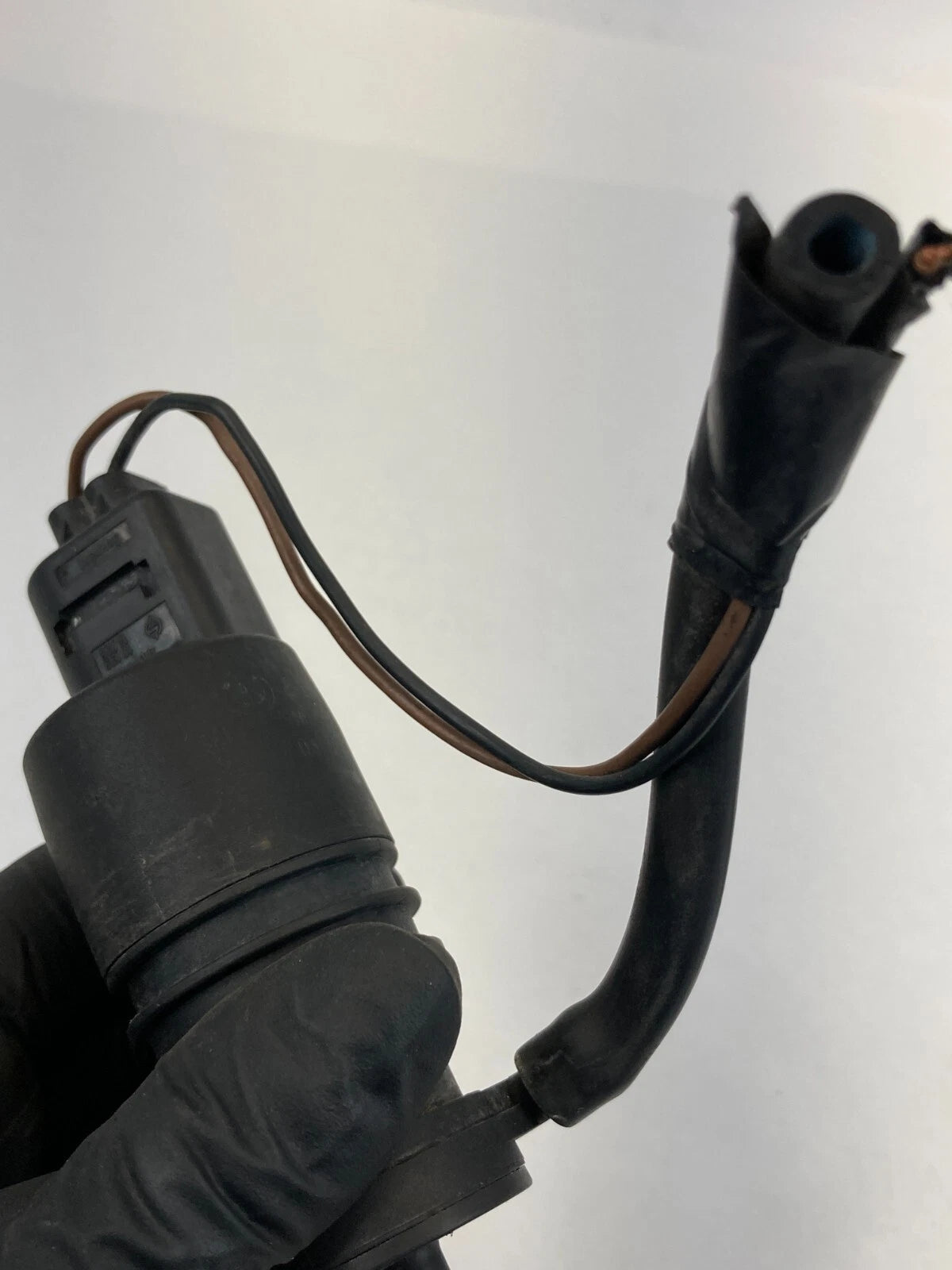 2004-2017 BMW X3 2007-2012 325I FRONT WINDSHIELD WASHER WASH PUMP 1813914725