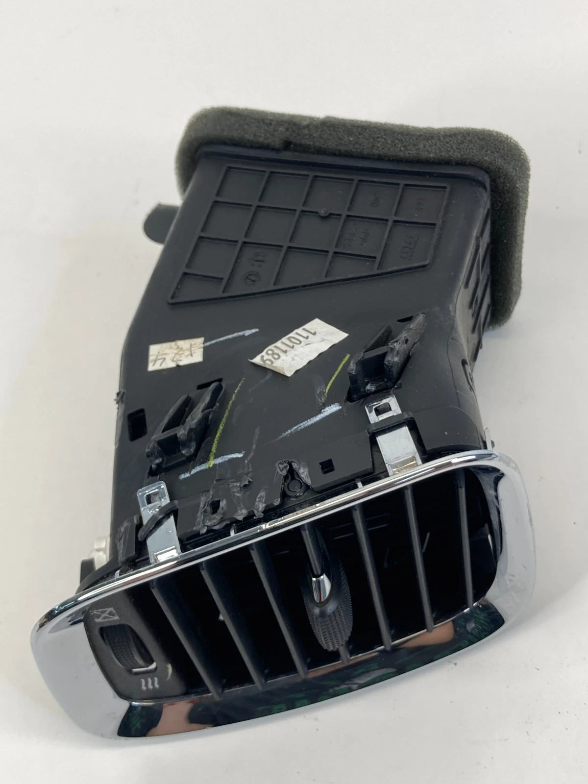 2011-2013 DODGE DURANGO DASH LEFT SIDE HEATER AIR VENT OUTLET GRILLE 00006043-01