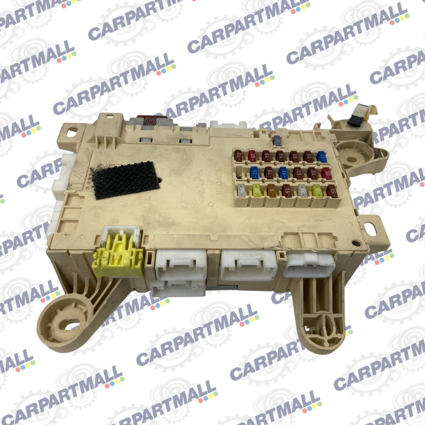 2004-2006 Lexus LS430 4.3L V8 Interior Cabin Right Side Fuse Relay Junction Box