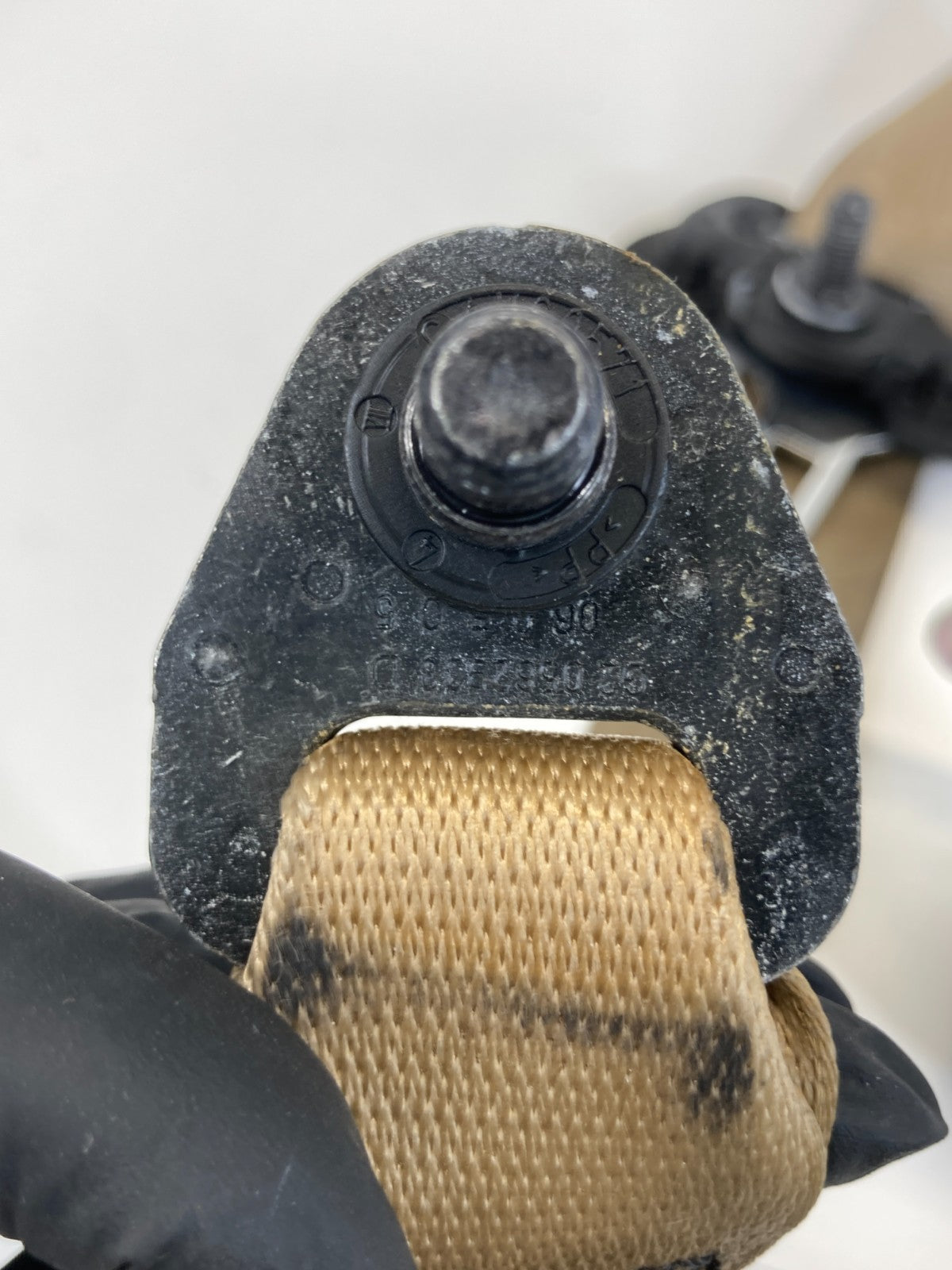 2004-2007 BMW 525i 530i Front Left Driver Side Seat Belt Retractor 601629800D