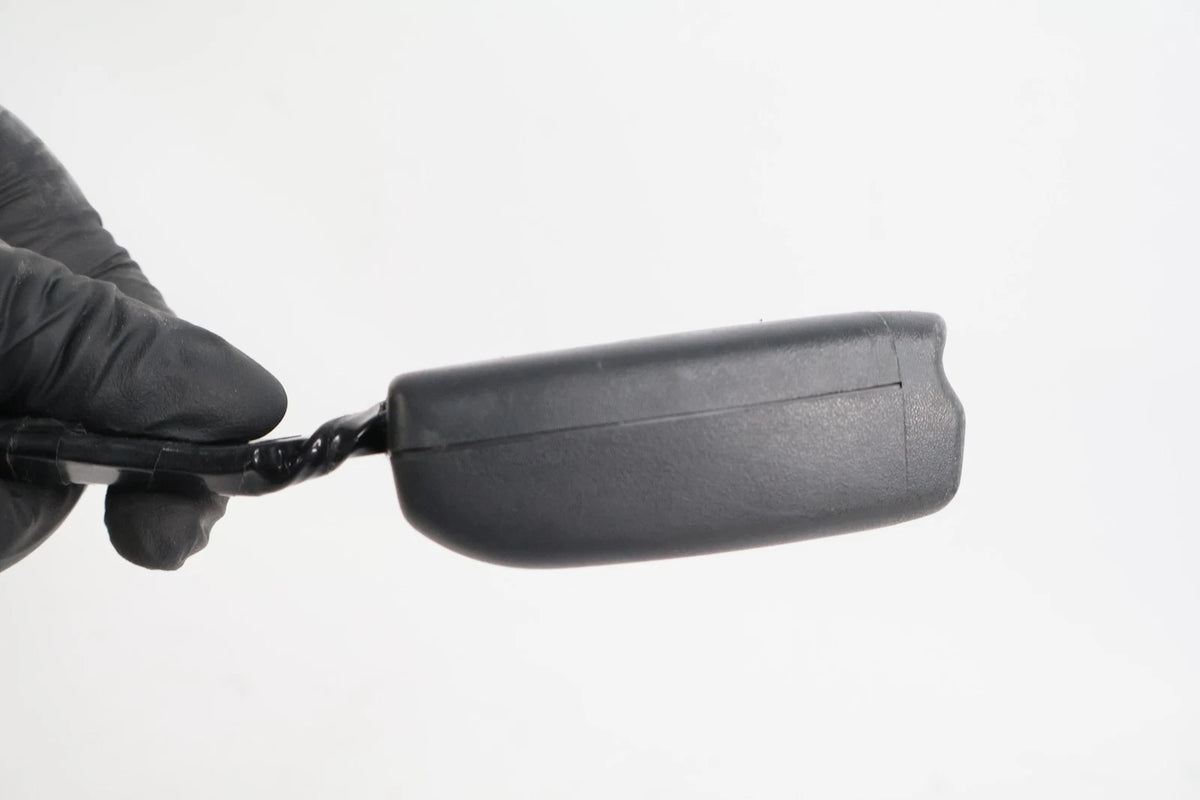 2003 2004 TOYOTA 4RUNNER FRONT RIGHT PASSENGER SEAT BELT BUCKLE RECEPTACLE OEM