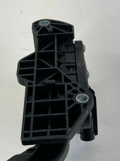 2007-2011 GMC YUKON ESCALADE GAS ACCELERATOR PEDAL ASSEMBLY 15101848 OEM