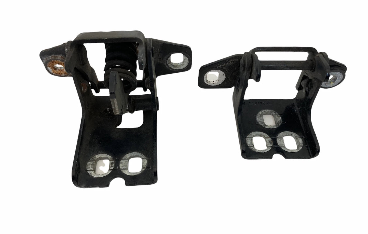 04-09 DODGE DURANGO REAR RIGHT PASSENGER SIDE DOOR UPPER & LOWER HINGE SET PAIR