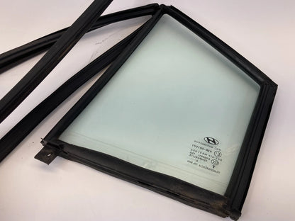 06-11 HYUNDAI ACCENT SEDAN REAR RIGHT SIDE DOOR WINDOW FIXED VENT QUARTER GLASS