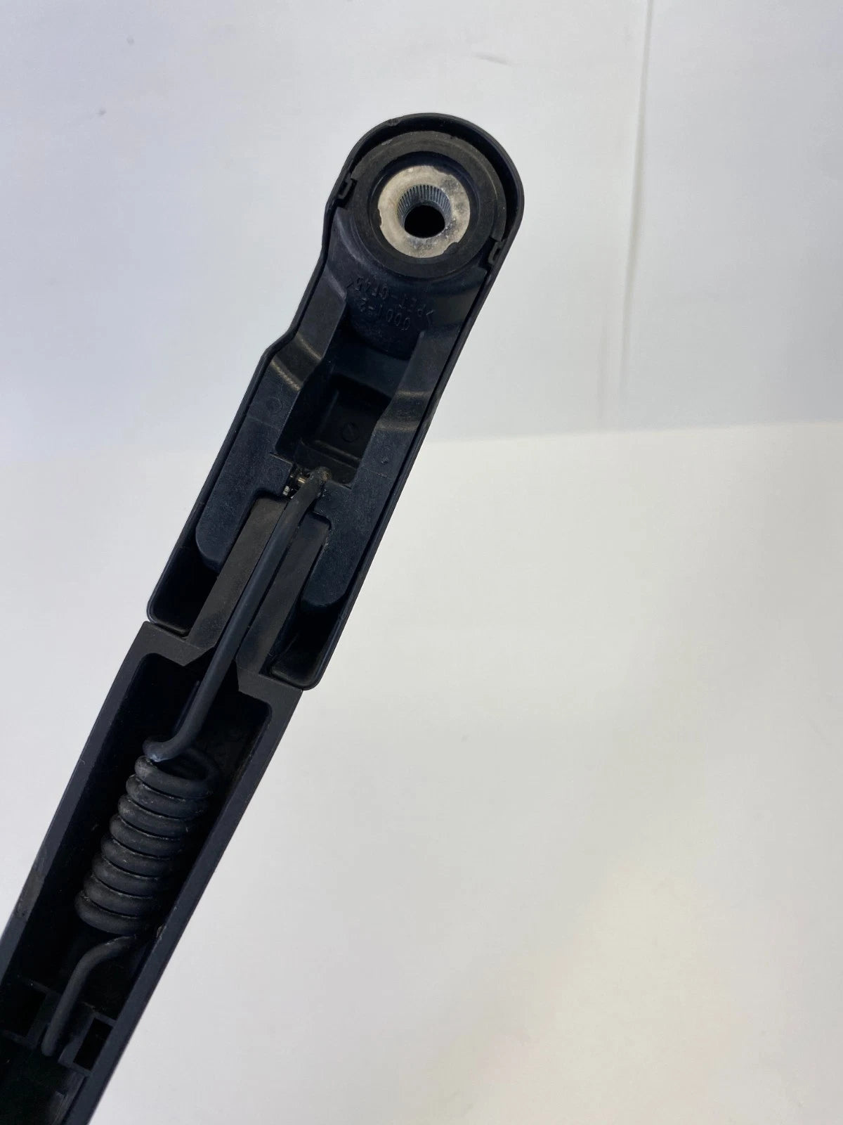 2003-2008 HONDA PILOT REAR BACK WINDSHIELD WIPER ARM OEM