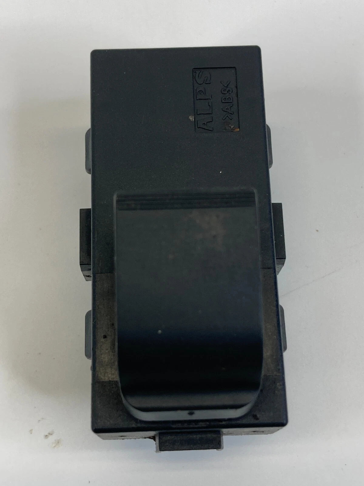 2009-2017 CHEVROLET TRAVERSE REAR DOOR WINDOW CONTROL SWITCH 25877777