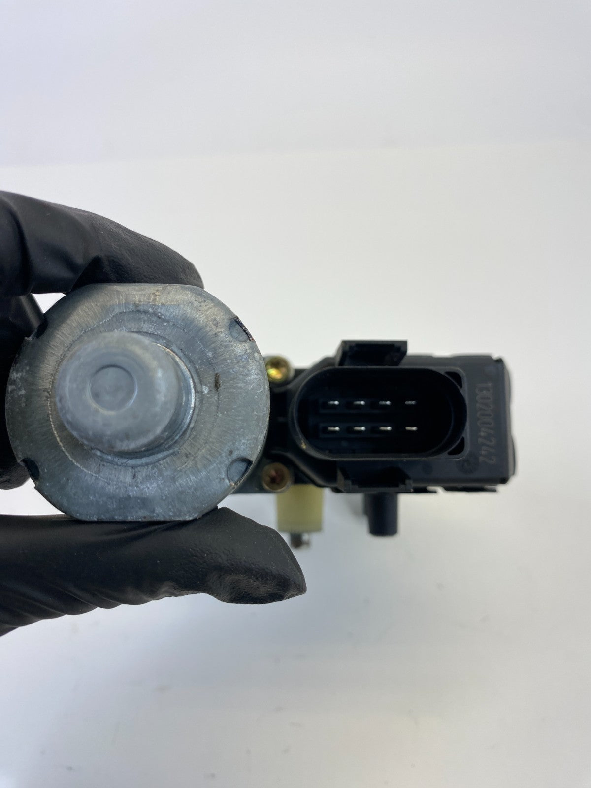 98-01 Audi A6 Quattro Front Left Driver Door Power Window Motor 0130821775 OEM