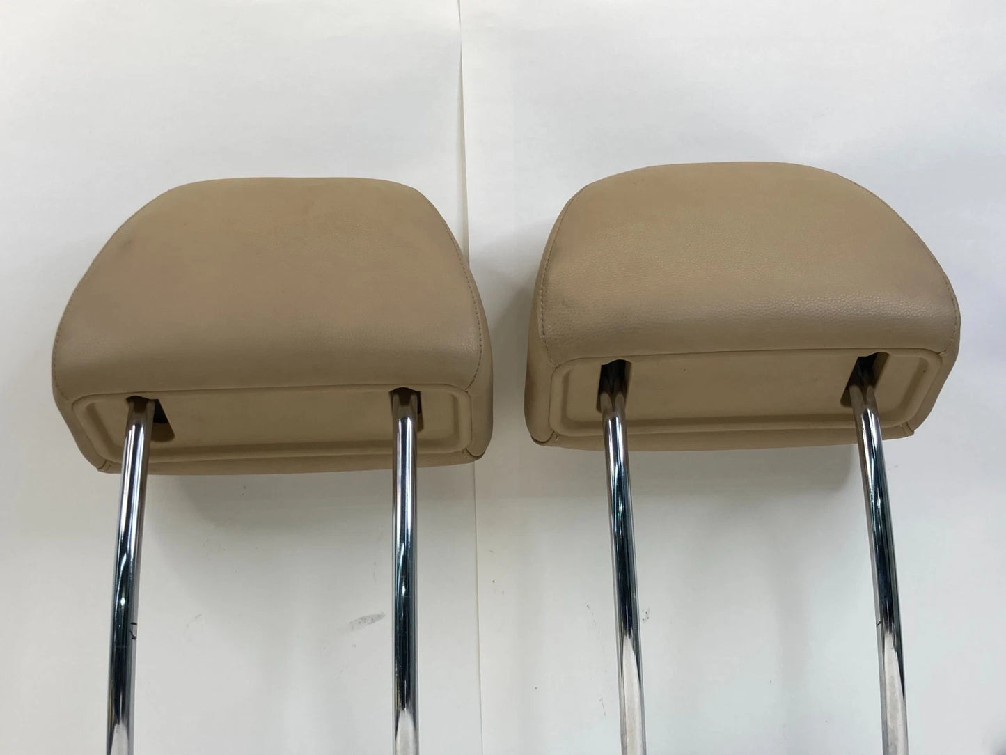 2004-2010 BMW 525I 530I FRONT LEFT & RIGHT SEAT HEADREST HEAD REST SET PAIR OEM