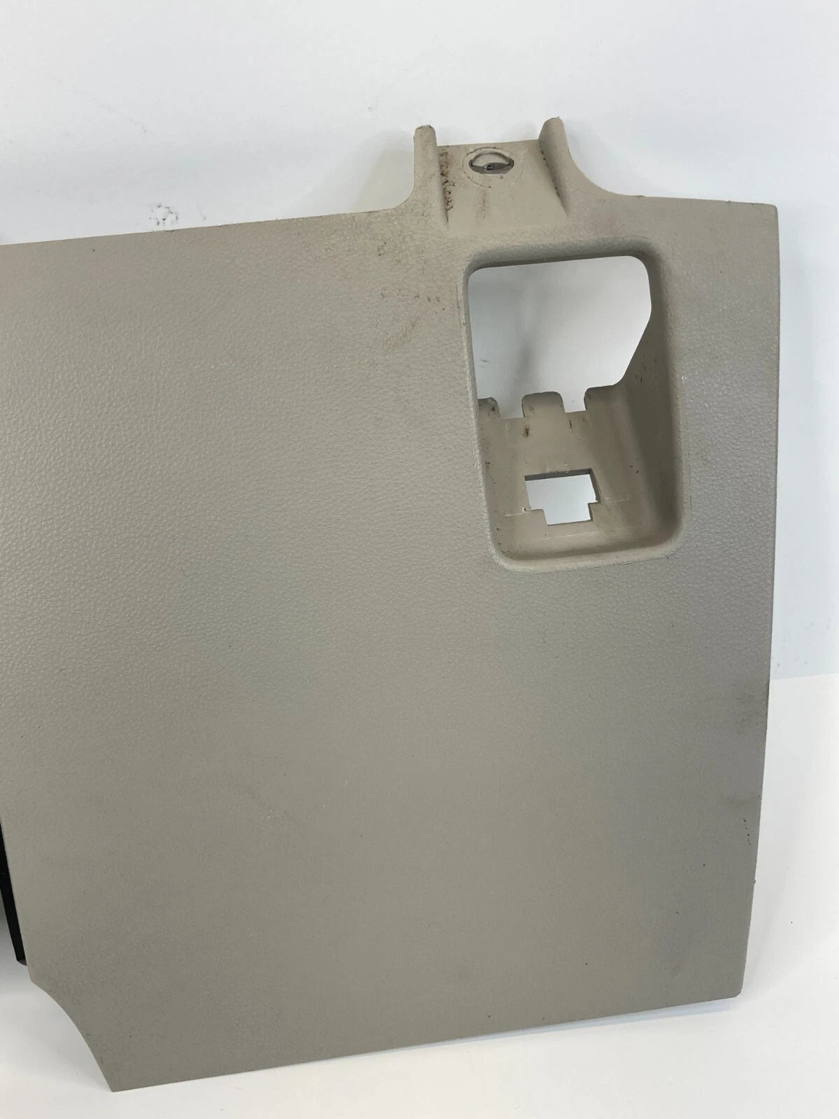 2010-2015 CHEVROLET EQUINOX DASH LEFT DRIVER KNEE BOLSTER COVER TRIM 20910862