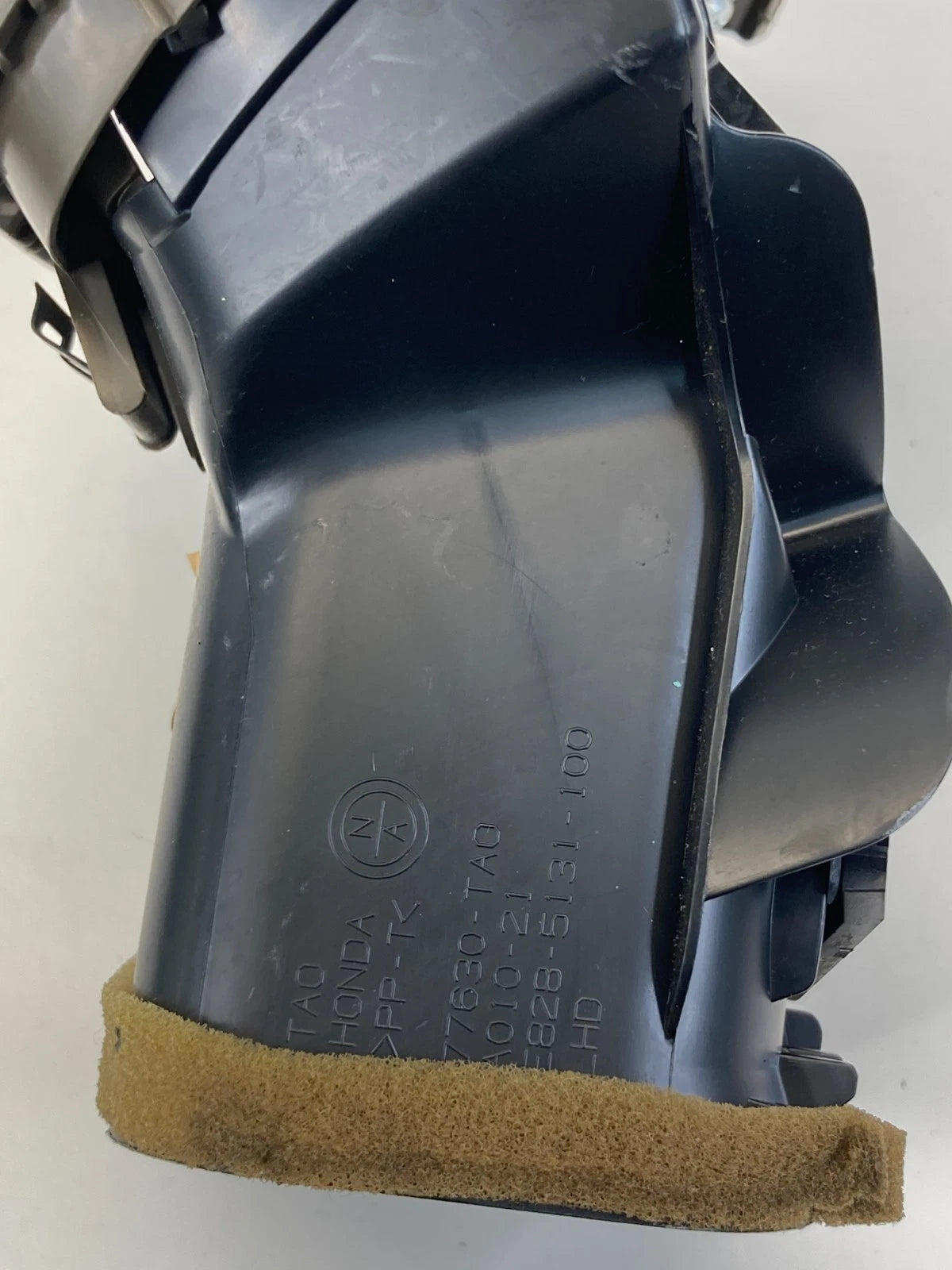 2008-2012 Honda Accord Front Right Passenger Side AC Air Vent Grille Outer OEM