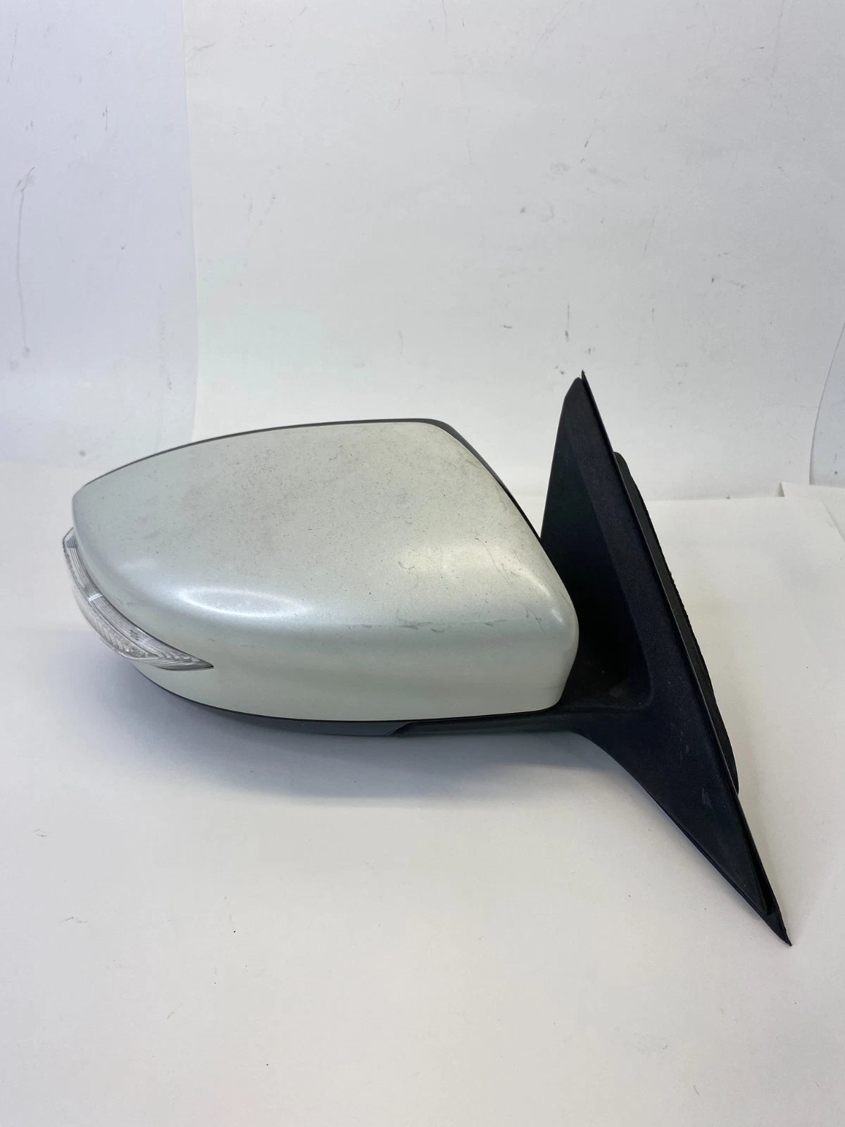 2013-2018 NISSAN ALTIMA RIGHT SIDE VIEW POWER DOOR MIRROR W/ SIGNAL LAMP
