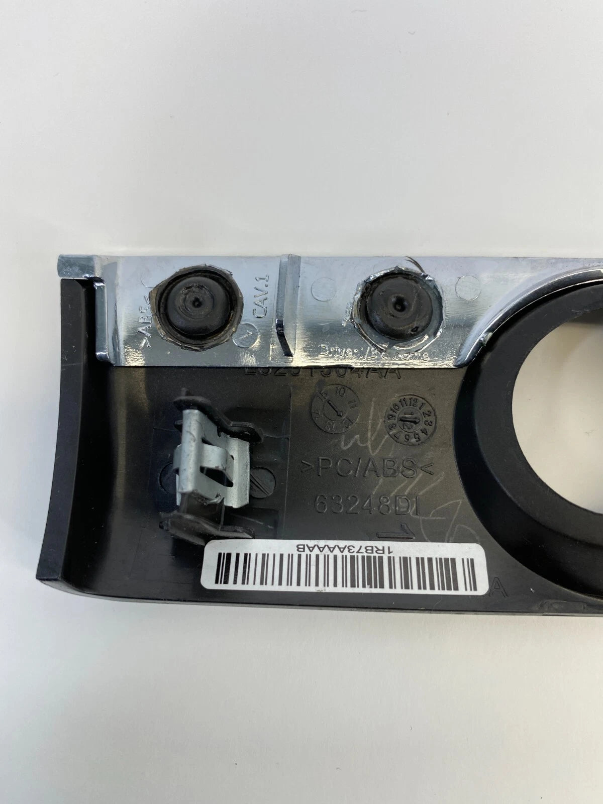 11-16 CHRYSLER TOWN & COUNTRY FRONT DASH IGNITION SWITCH BEZEL TRIM 1RB73AAAAB