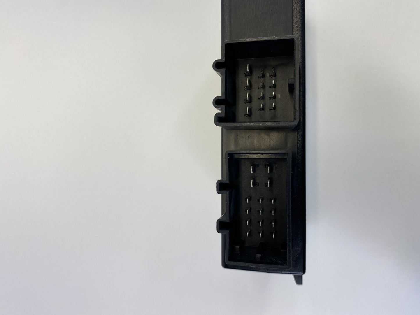 2011-2014 Volkswagen Touareg Trailer Tow Hitch Brake Control Module 7P0907383F