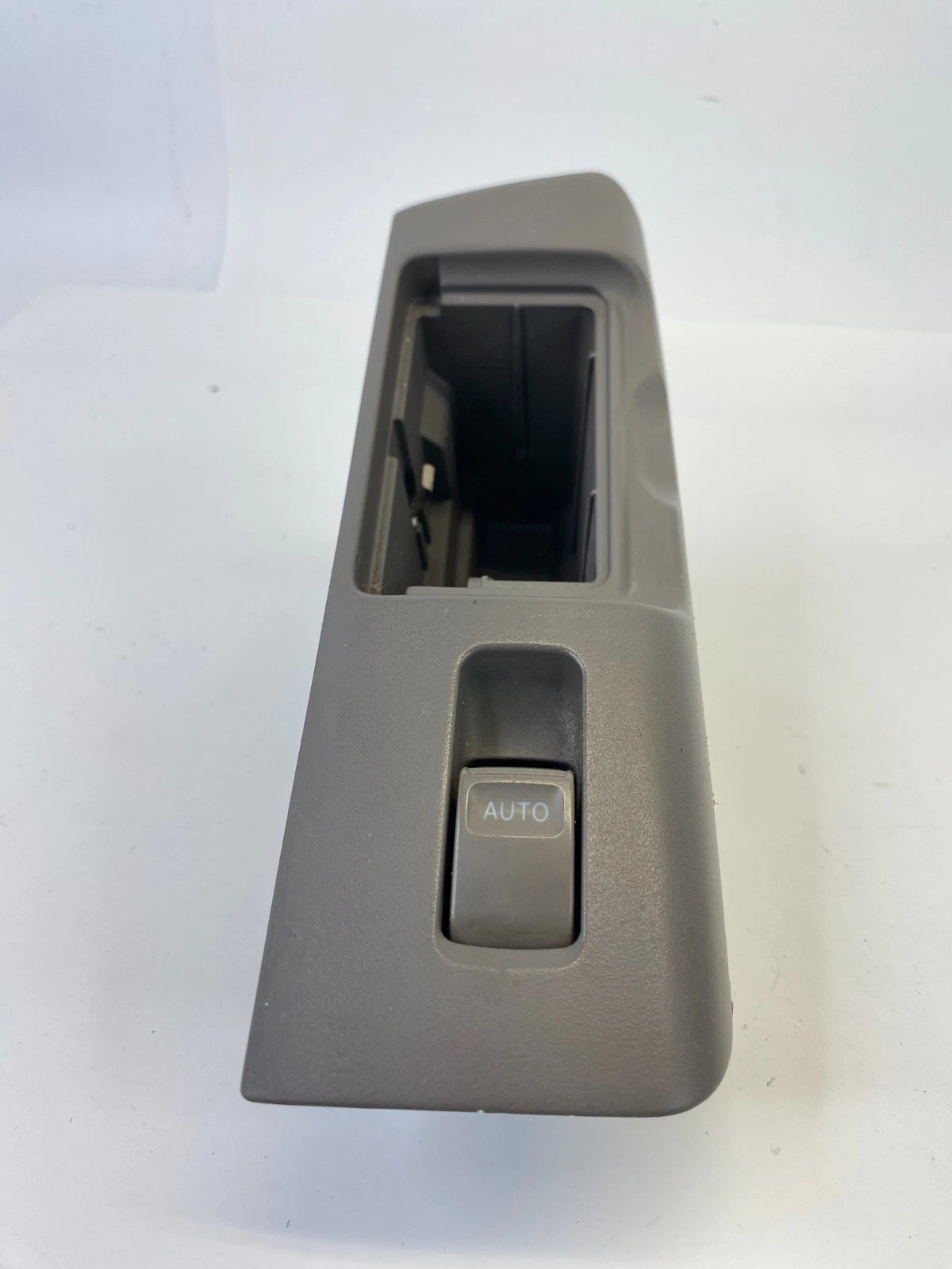 98-05 LEXUS GS300 REAR LEFT SIDE DOOR POWER WINDOW CONTROL SWITCH W/ BEZEL OEM