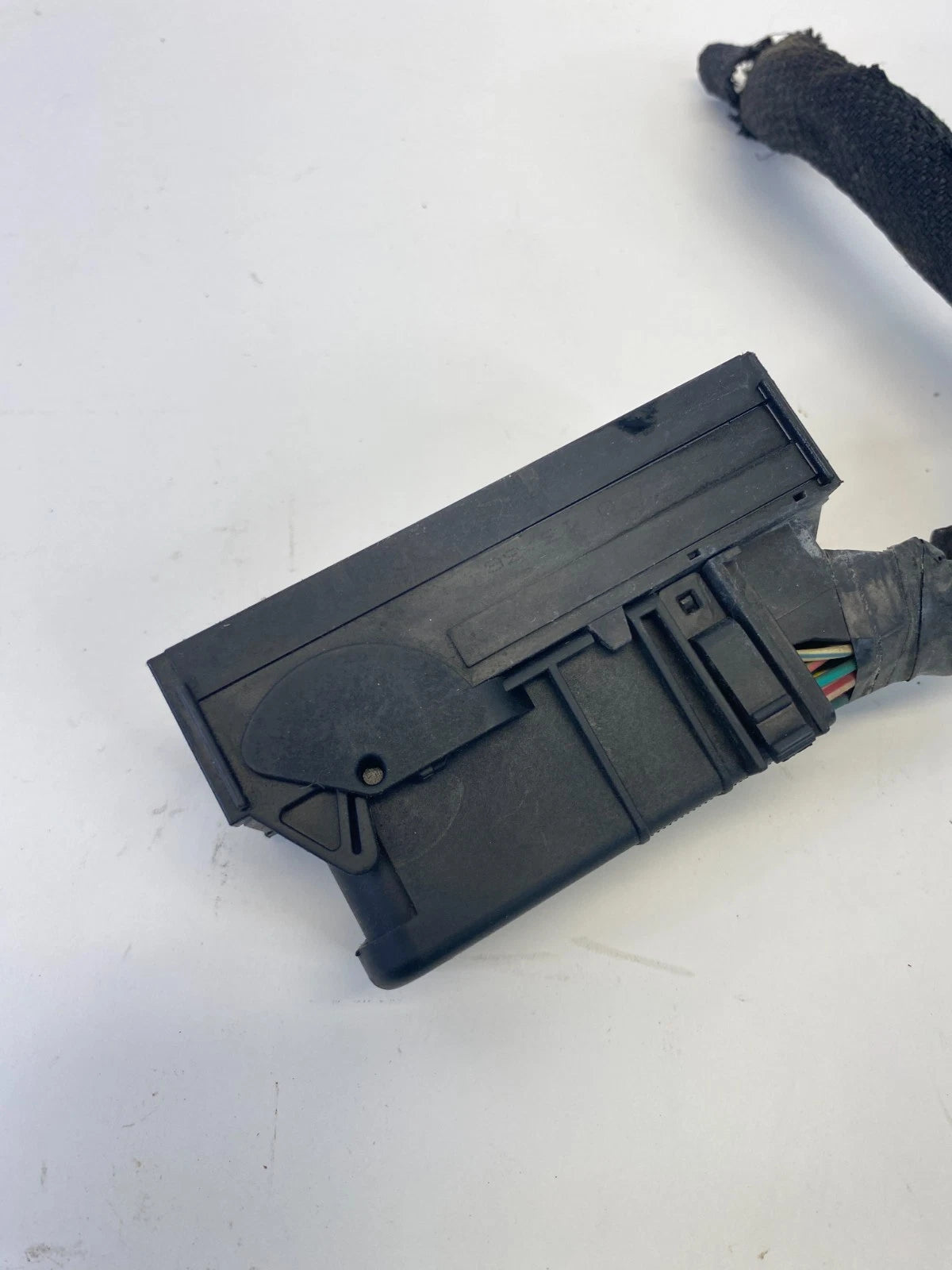 2010-2013 DODGE JOURNEY 3.5L AT FWD ABS ANTI LOCK BRAKE PUMP CONNECTOR PLUG OEM