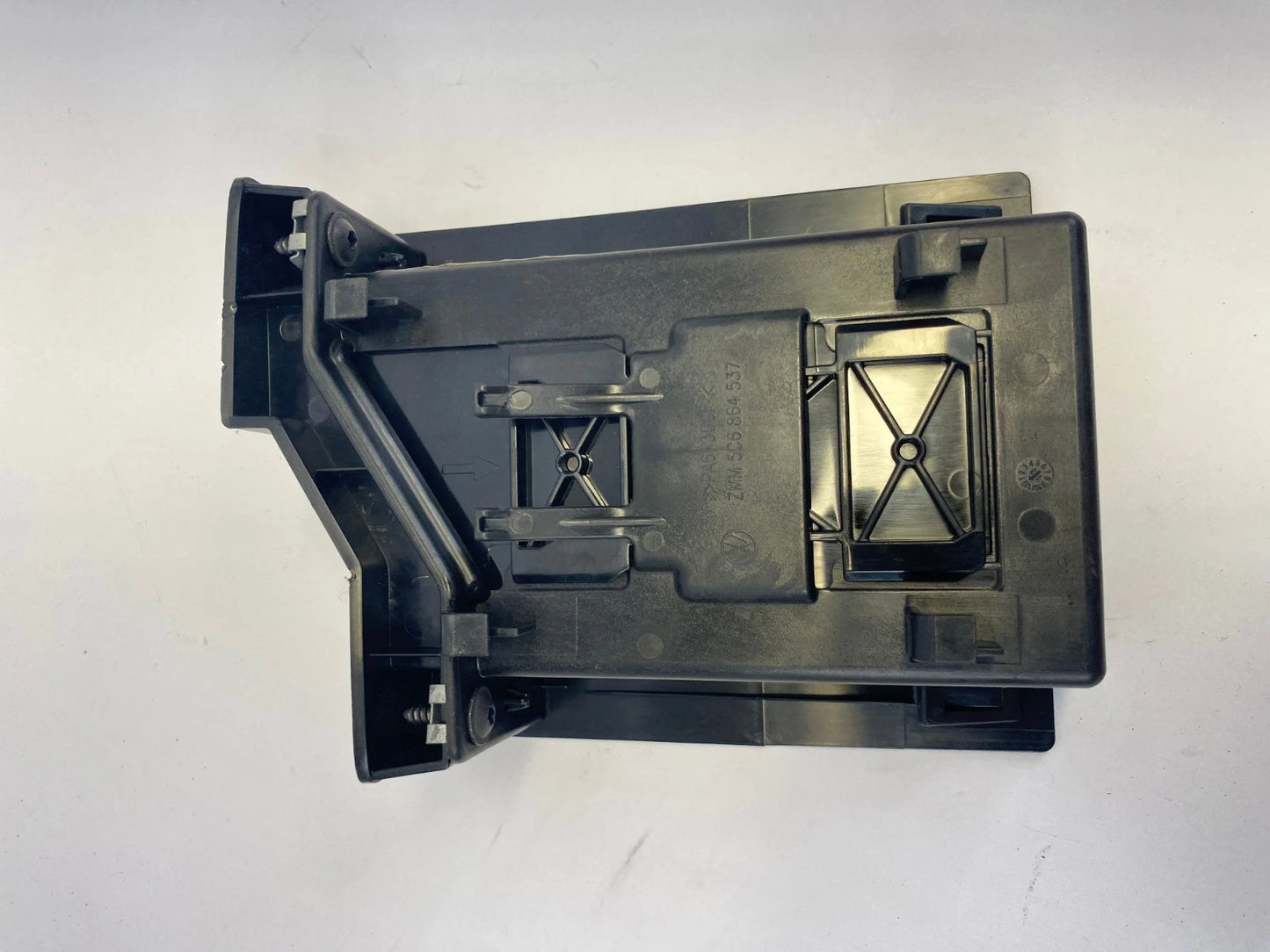 2013-2018 VOLKSWAGEN JETTA MDI MEDIA INTERFACE CONTROL MODULE BOX OEM 5C6864531A
