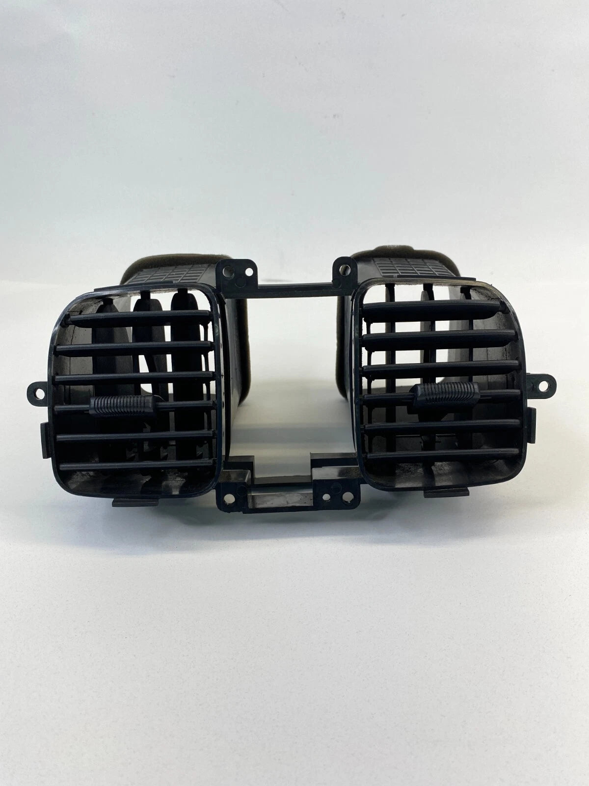 2002-2005 HYUNDAI SONATA CENTER DASH AC AIR VENT GRILLE DUCT 97410-3C000 OEM