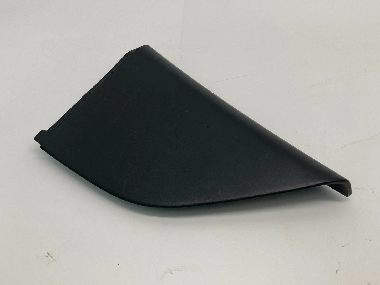 1994-1997 HONDA ACCORD REAR RIGHT SIDE DOOR INNER CORNER COVER 72940-SV4A-0130