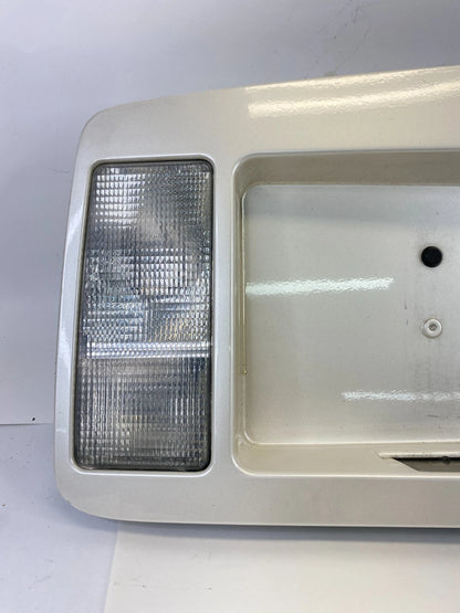 04-09 CADILLAC SRX TRUNK LID LICENSE PLATE HOLDER W/ BACKUP LIGHT LAMP 10387217