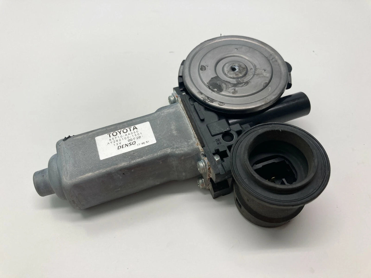 03-08 TOYOTA COROLLA MATRIX 02-06 CAMRY FRONT RIGHT DOOR WINDOW MOTOR 85710AA050