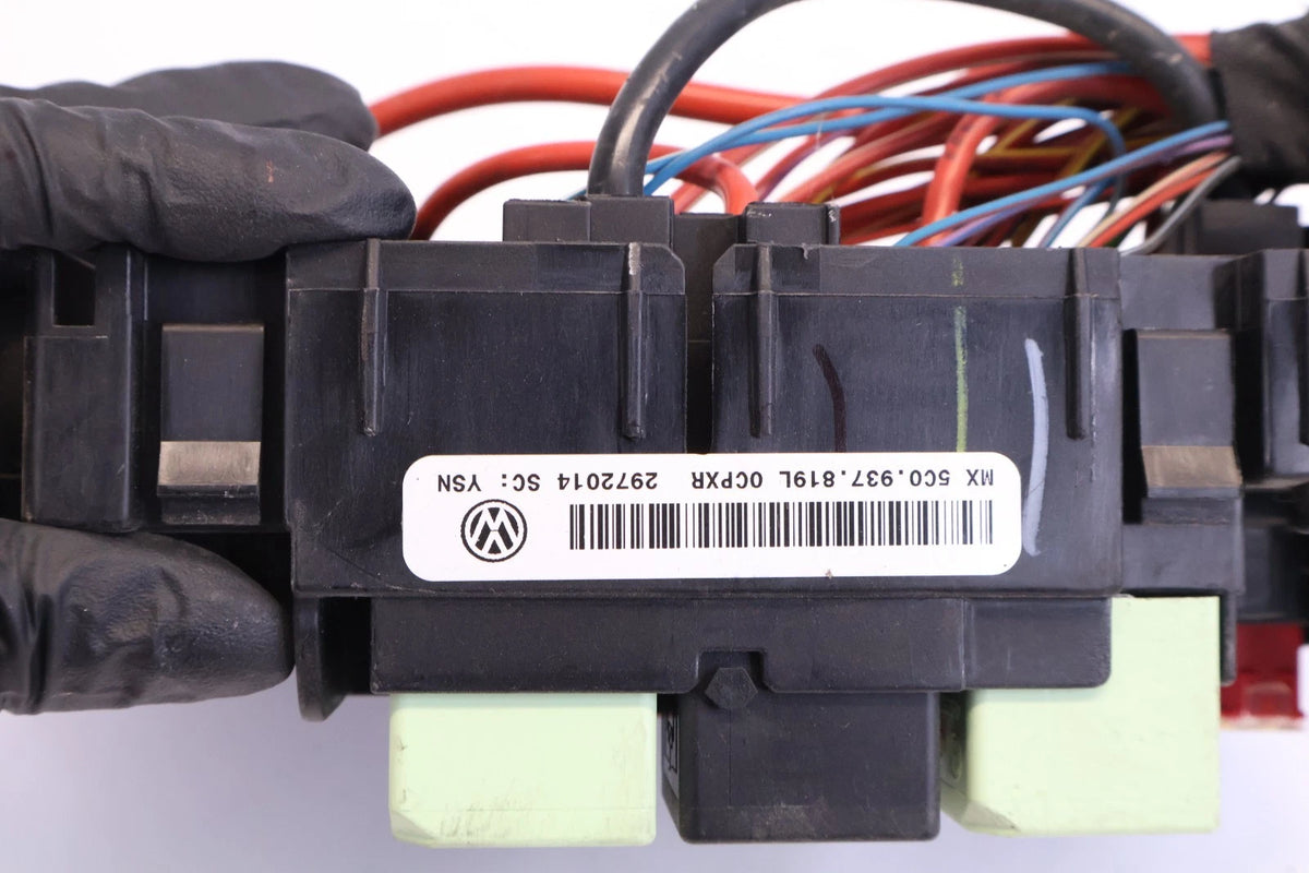 2012-2015 VW PASSAT 1.8L L4 ENGINE BAY RELAY FUSE JUNCTION BOX 5C0-937-819-L