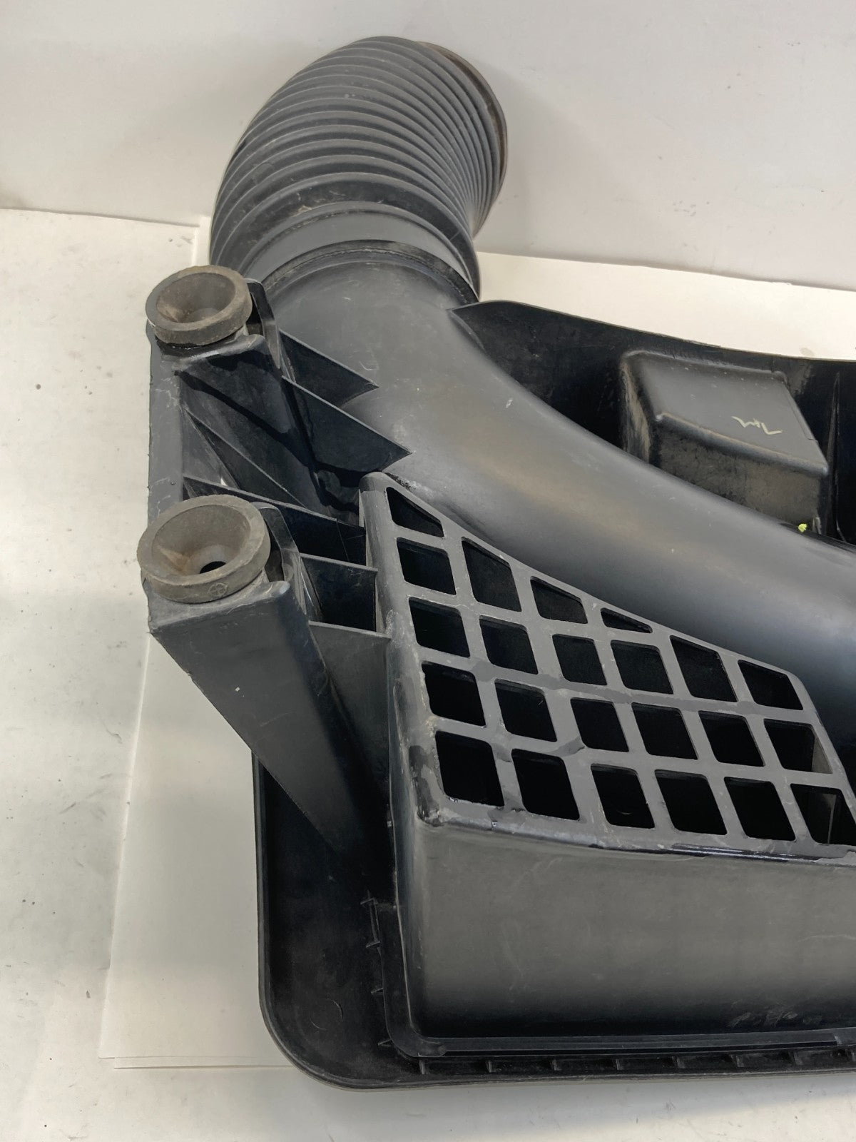 2010-2017 Chevrolet Equinox 2.4L Air Intake Resonator Outlet Duct Hose OEM