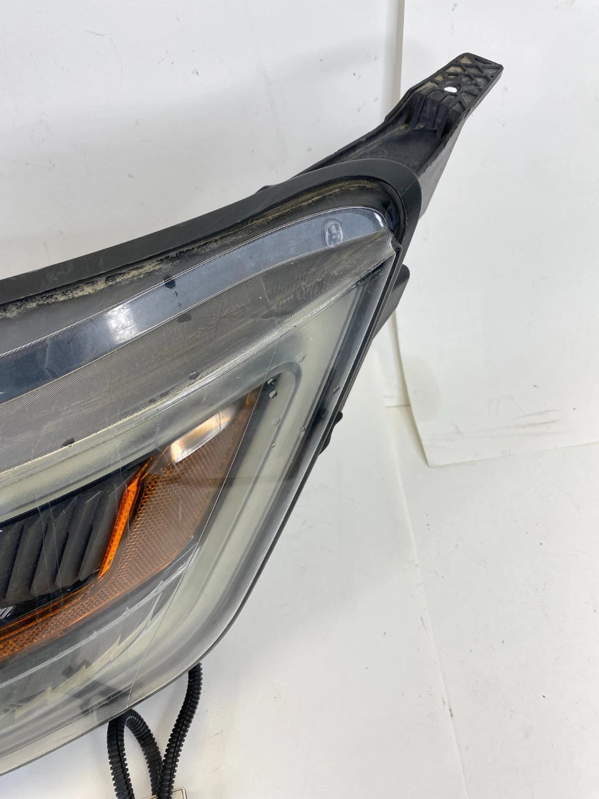 16-19 FORD EXPLORER INTERCEPTOR UTILITY FRONT LEFT SIDE HEADLIGHT LAMP LED OEM