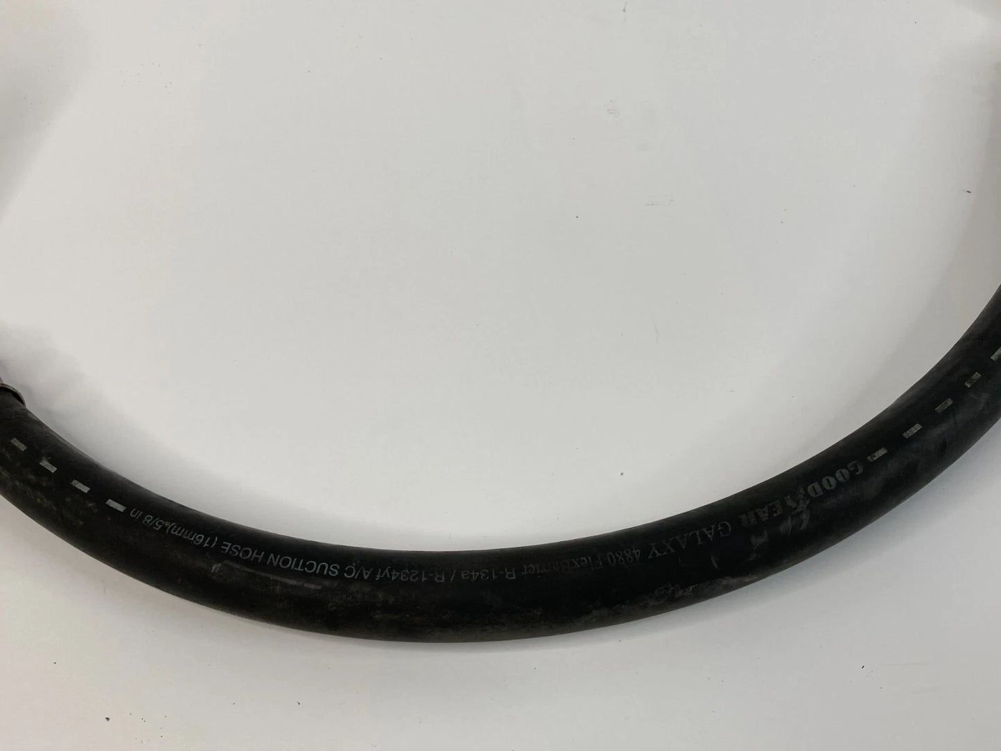 2012-2015 CHEVROLET CAPTIVA SPORT 2.4L A/C AC REFRIGERANT SUCTION LINE HOSE OEM