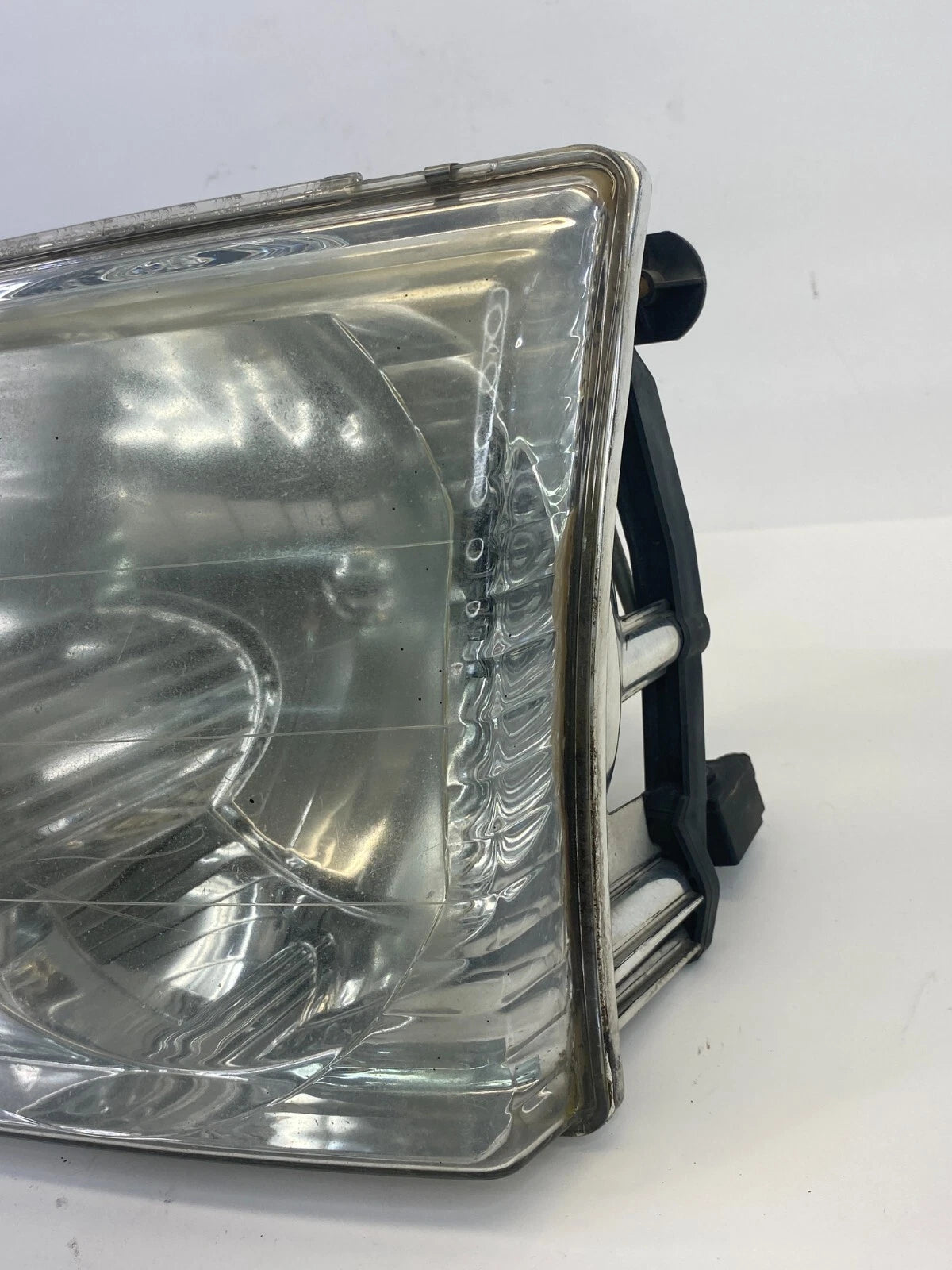 2002-2005 FORD EXPLORER FRONT LEFT DRIVER SIDE HEADLIGHT HEAD LIGHT LAMP OEM