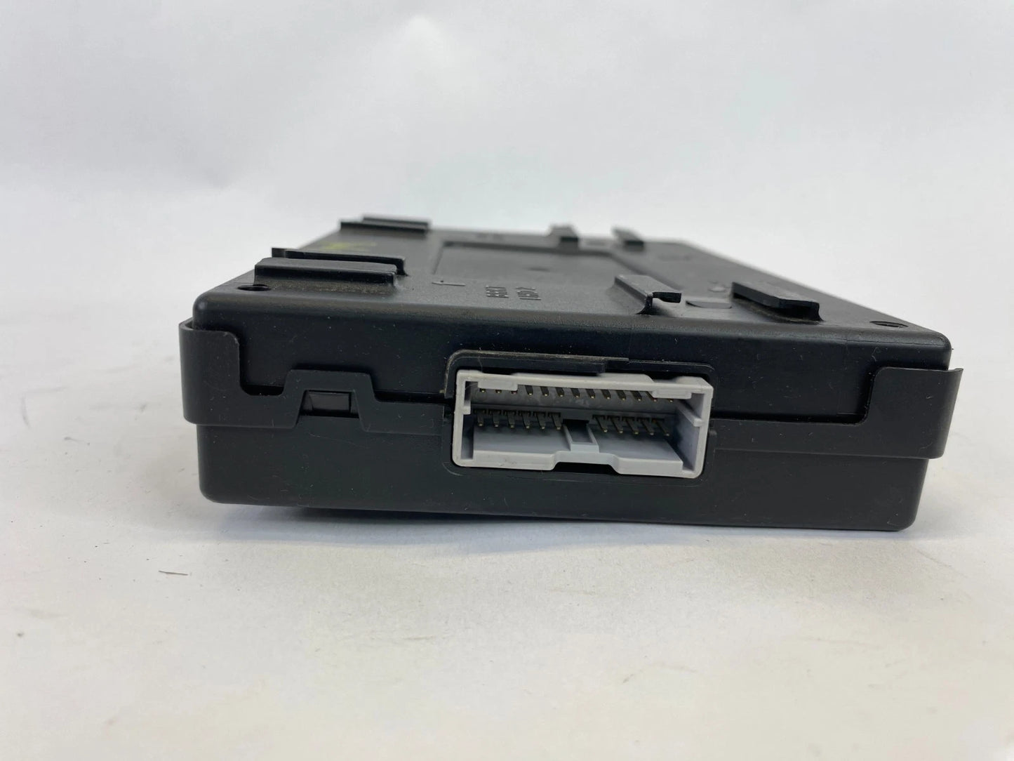 2013-2015 HYUNDAI ELANTRA GT 1.8L L4 A/T BODY CONTROL MODULE BCM BCU 95400-A5570