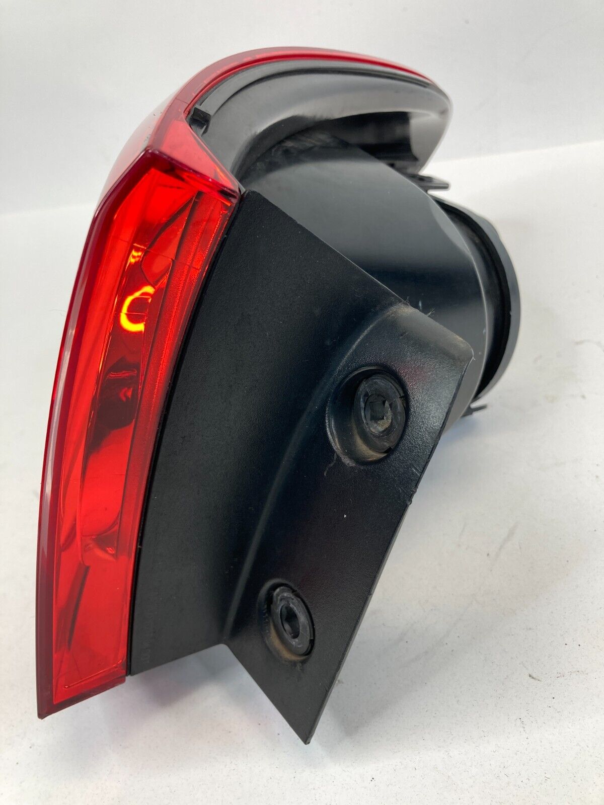 09-11 Volkswagen Tiguan Rear Left Driver Outer Tail Light Taillight 5N0-945-257