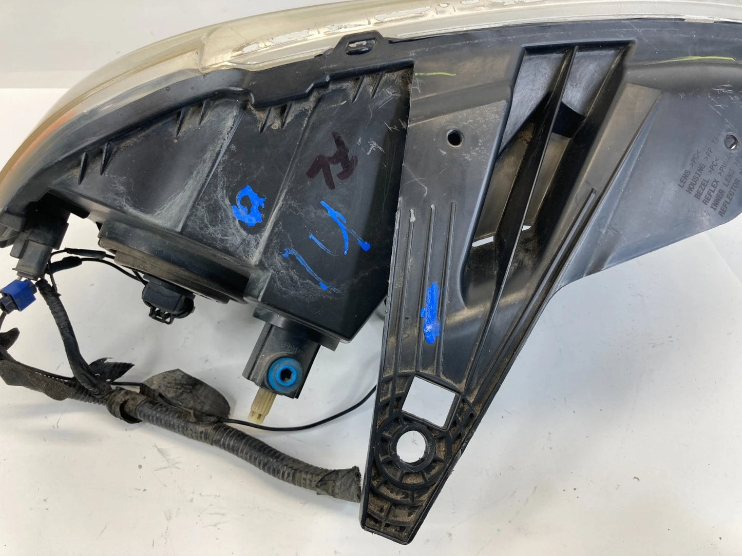 2011-2013 DODGE DURANGO LEFT DRIVER HEADLIGHT HEADLAMP HALOGEN 55079367AB