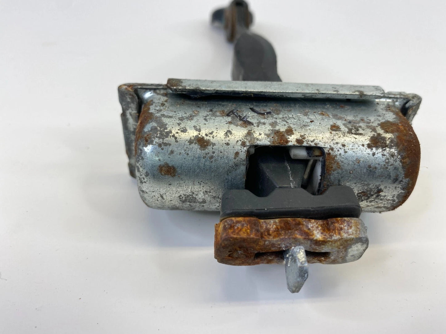 2013-2020 FORD FUSION FRONT LEFT DRIVER SIDE DOOR CHECK STOPPER DETENT ASSY OEM