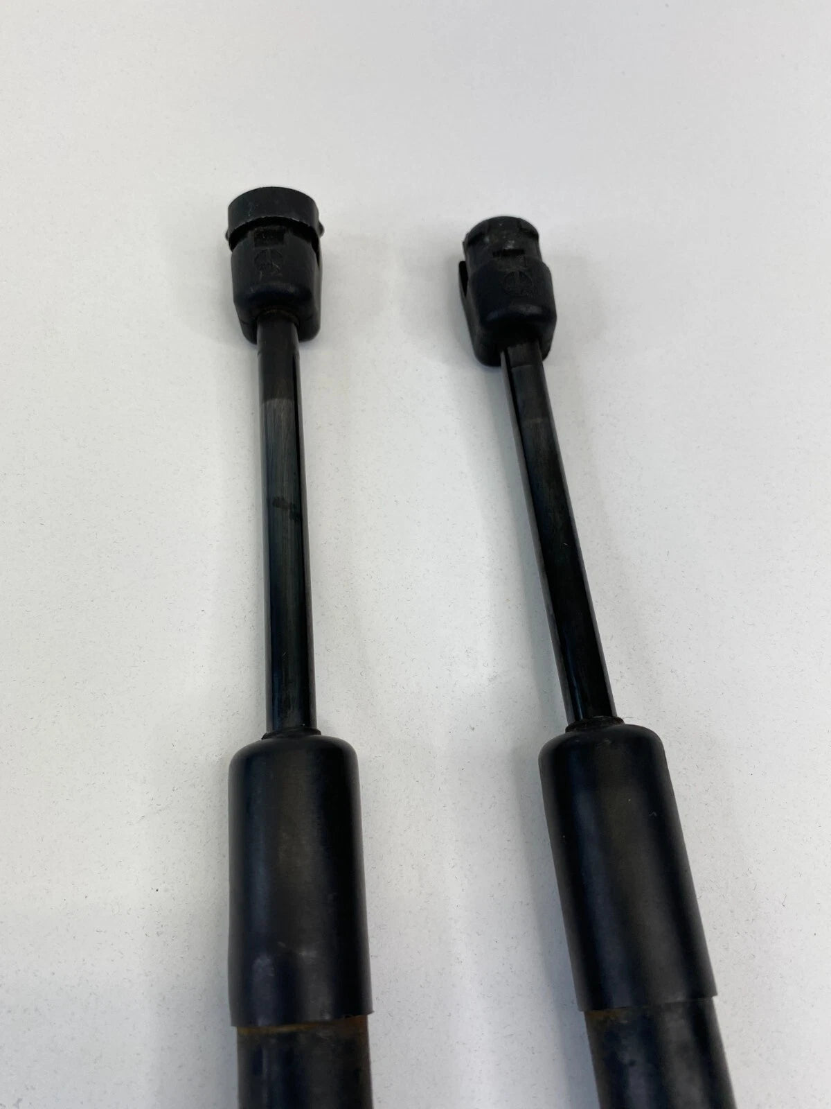 04-09 MAZDA 3 MAZDA3 SEDAN TRUNK LIFT CYLINDER SUPPORT SHOCK PAIR BN8W-56930B