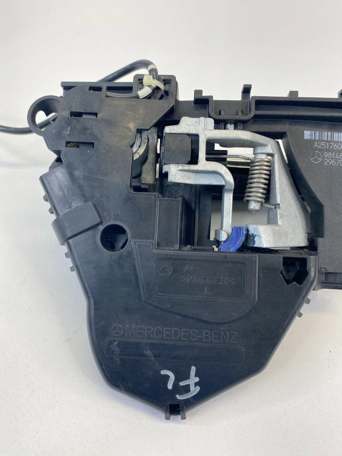 2006-2012 MERCEDES-BENZ ML350 R350 FRONT LEFT EXTERIOR DOOR HANDLE A2517600334