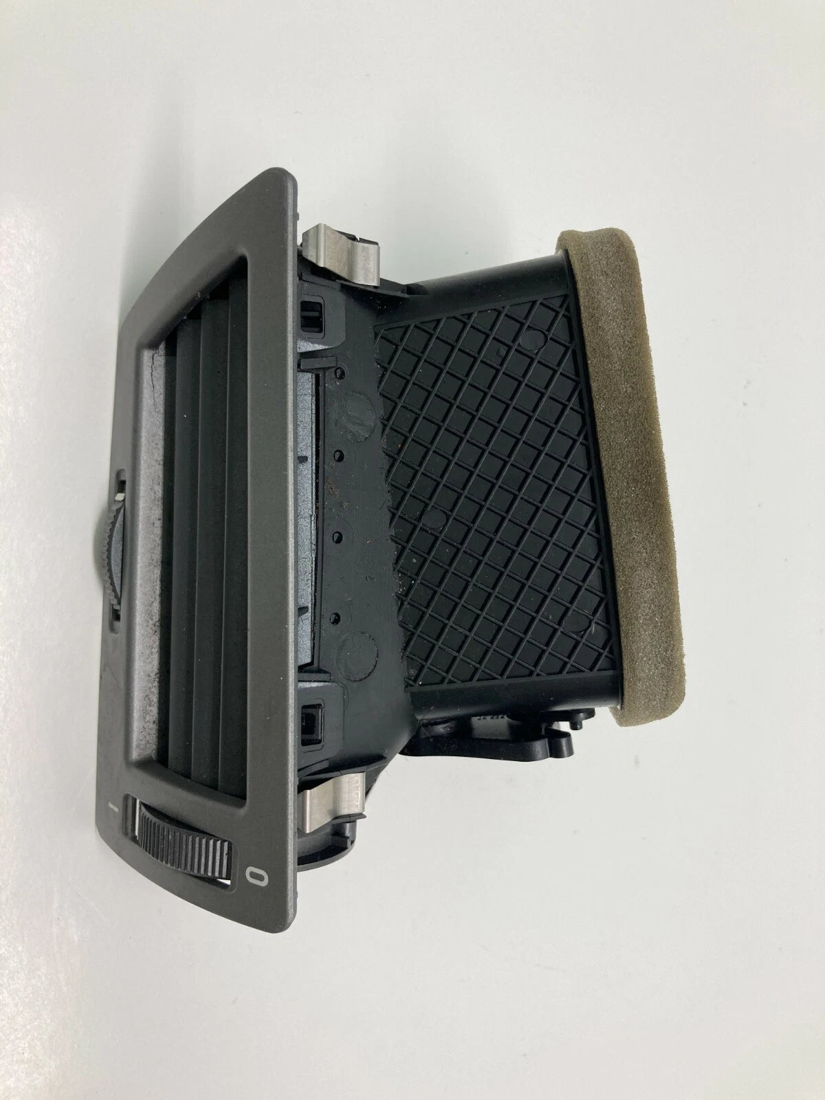 02-05 BMW 745I DRIVER DASH AC HEATER AIR VENT GRILLE DUCT OUTLET 64228223333 OEM