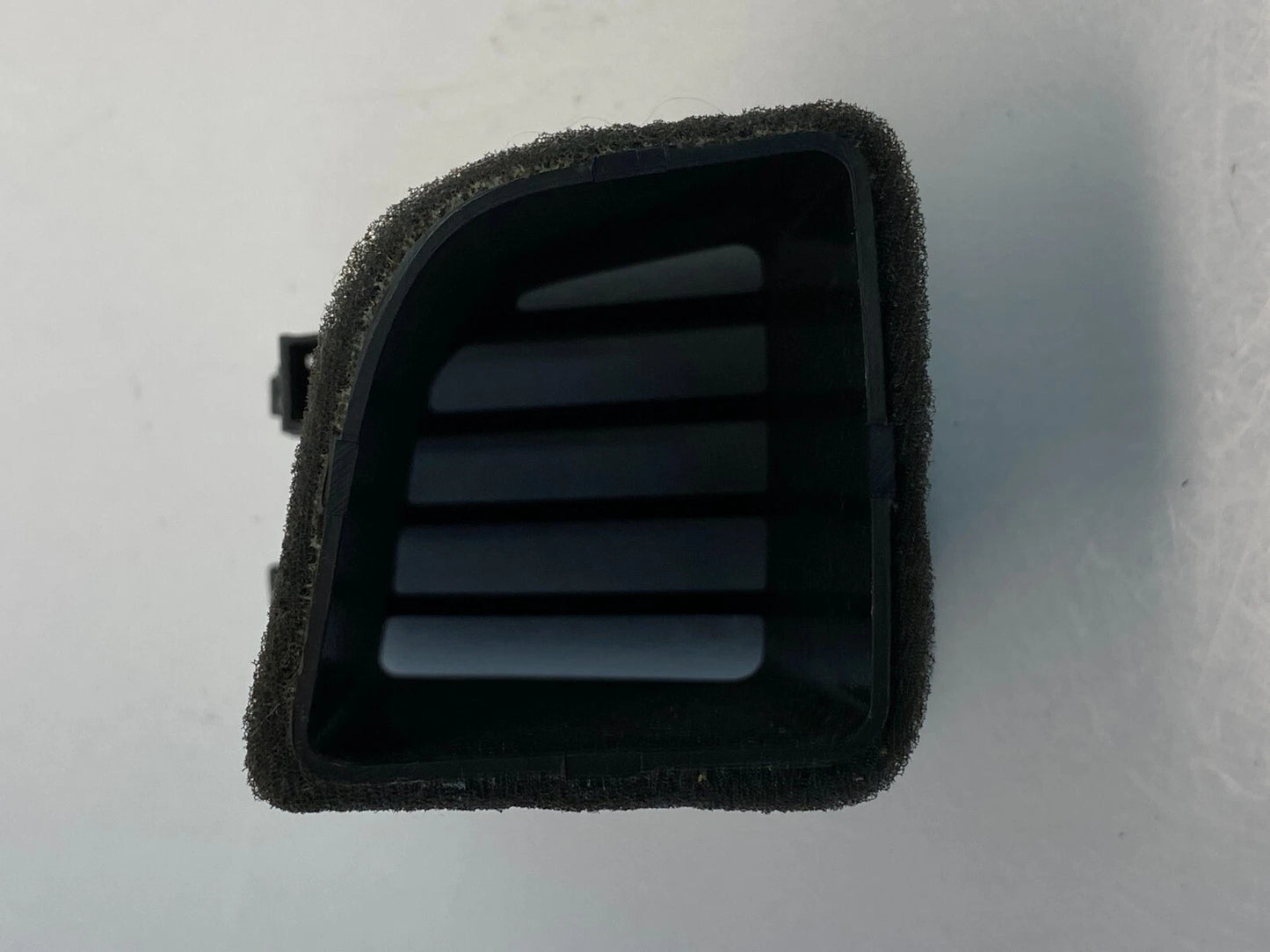 05-07 INFINITI G35 SEDAN RIGHT PASSENGER DASH A/C AIR VENT DEFROSTER GRILLE OEM