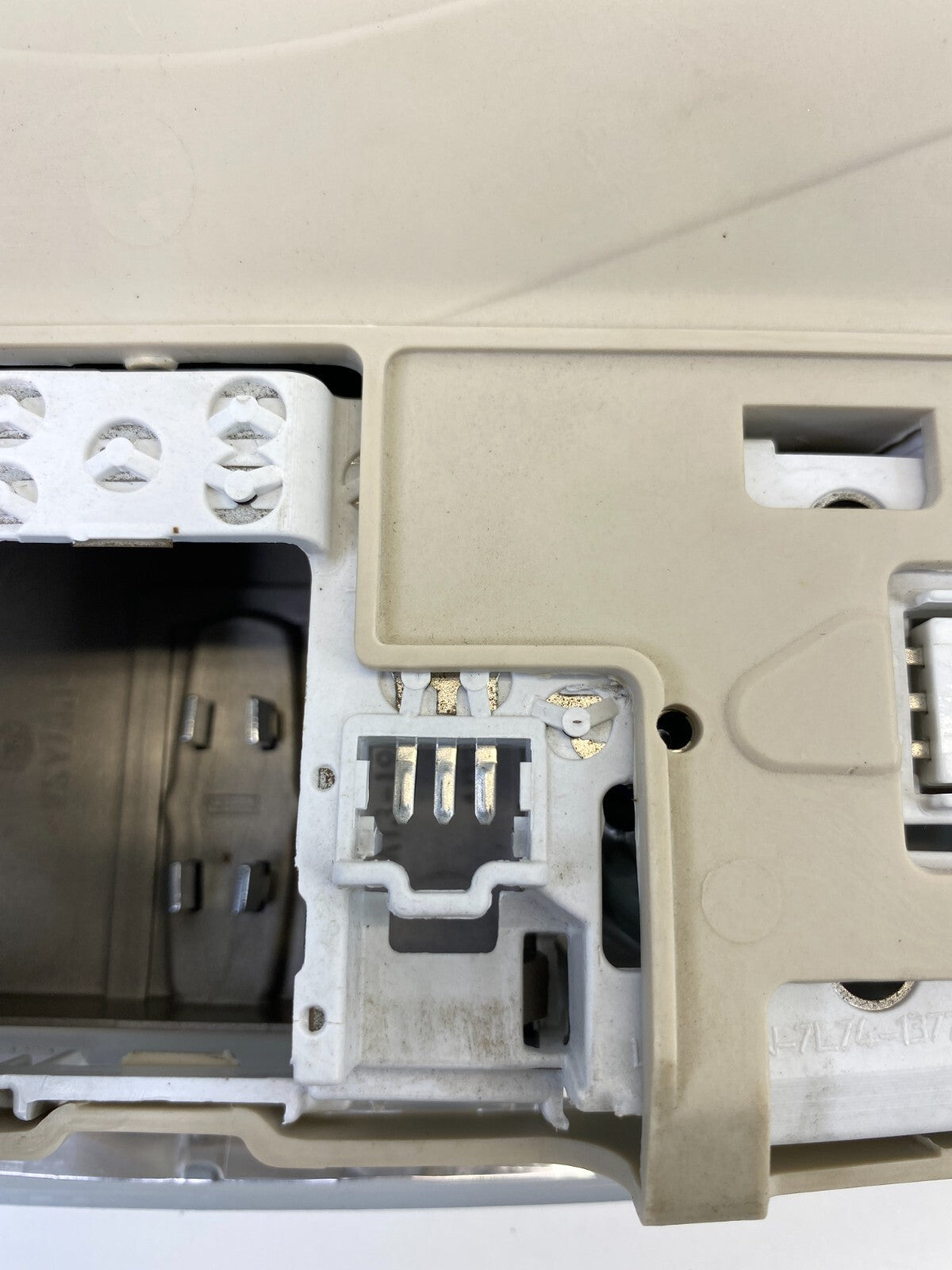 2007 2008 Lincoln MKX Roof Overhead Console Dome Map Light 7A13-78519A58