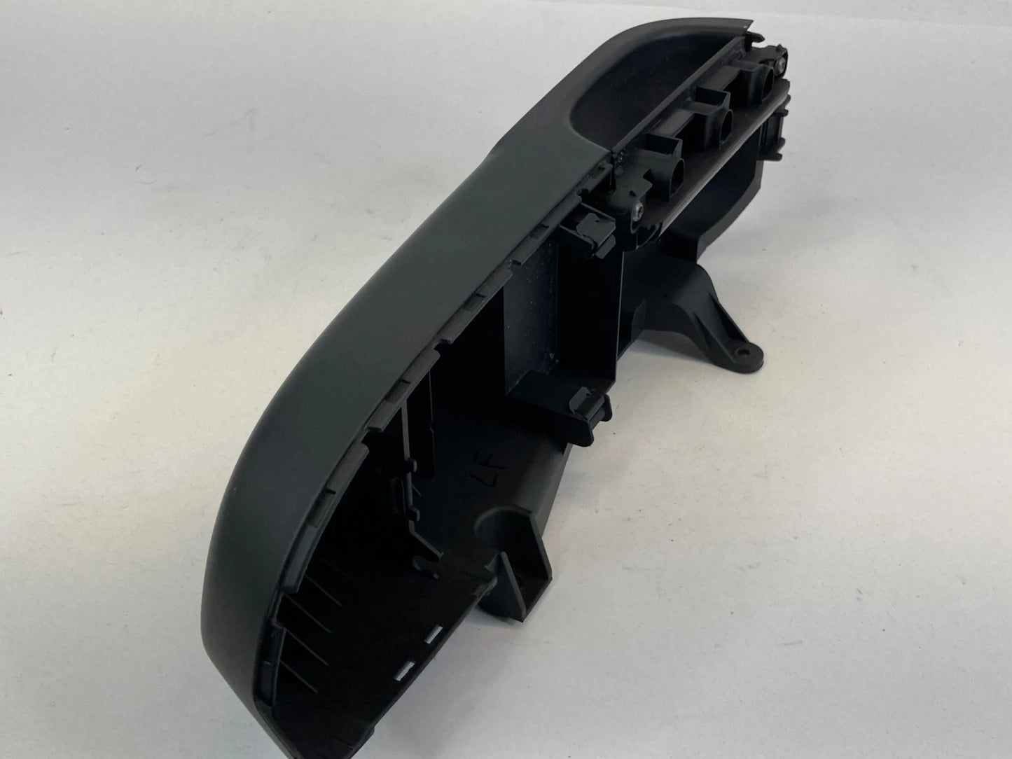 2006-2010 VW VOLKSWAGEN PASSAT FRONT LEFT DOOR PANEL PULL SWITCH HOUSING TRIM