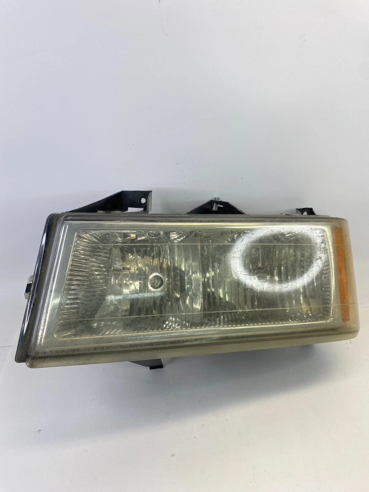 2004-2012 CHEVROLET COLORADO DRIVER LEFT FRONT HEADLIGHT HEADLAMP LENS OEM