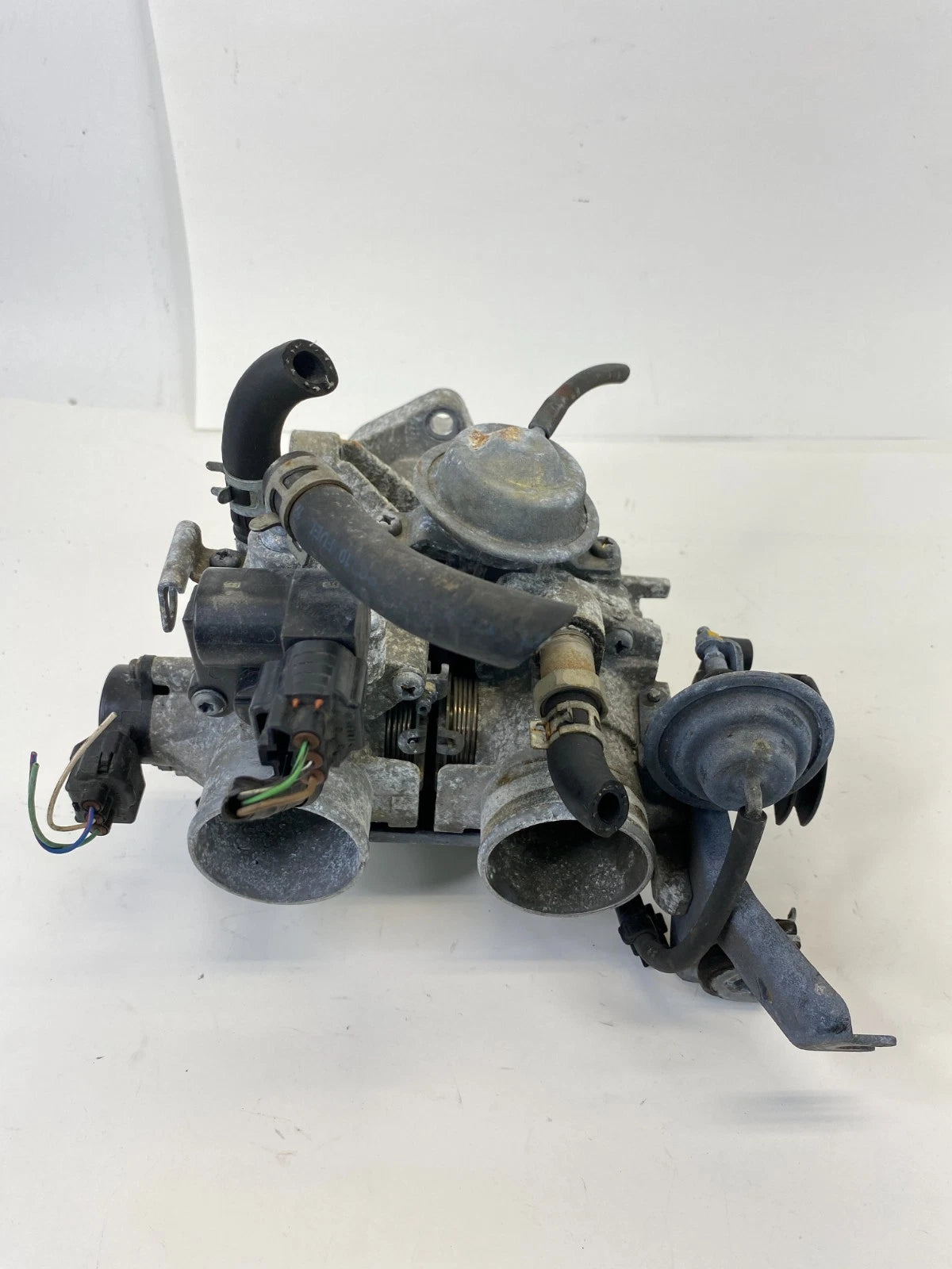 2000-2004 TOYOTA VALVE 3.0L THROTTLE BODY THROTTLE VALVE ASSY OEM