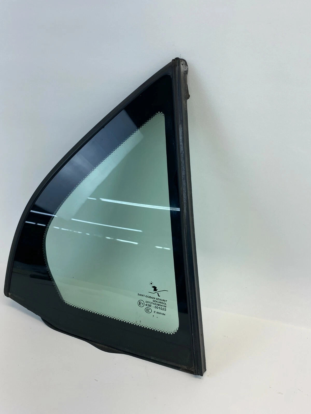 2003-2011 SAAB 9-3 REAR RIGHT PASSENGER SIDE QUARTER WINDOW GLASS 12789341 OEM