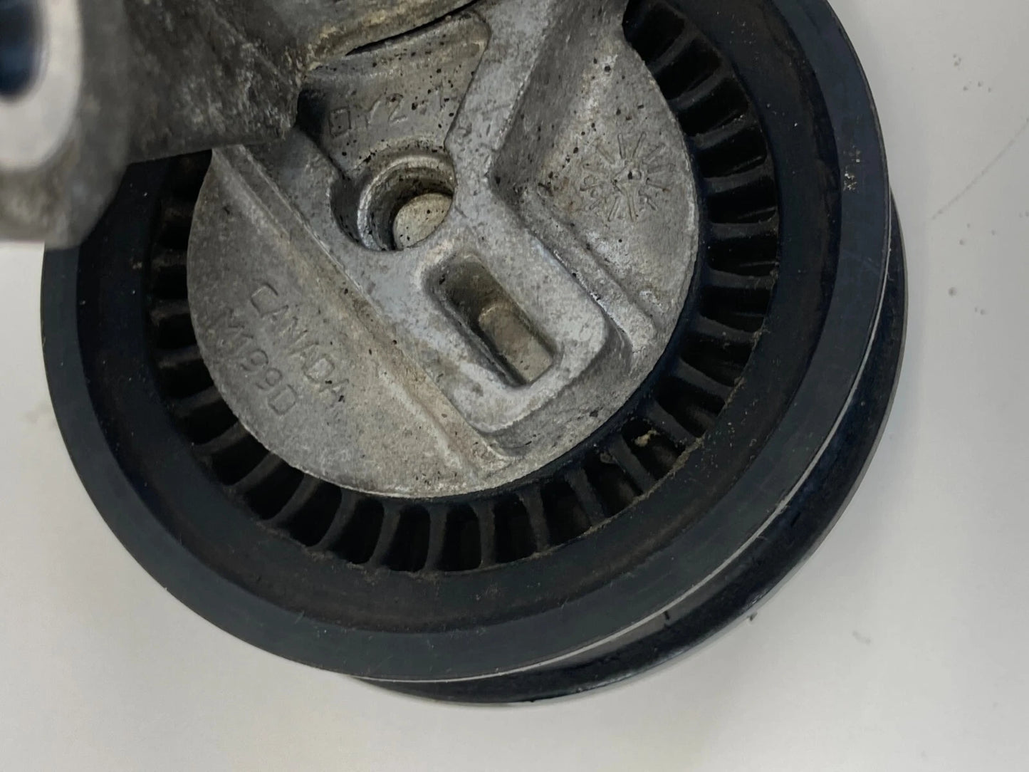 2012 2013 12 13 FORD FOCUS 2.0L ENGINE BELT TENSIONER PULLEY OEM