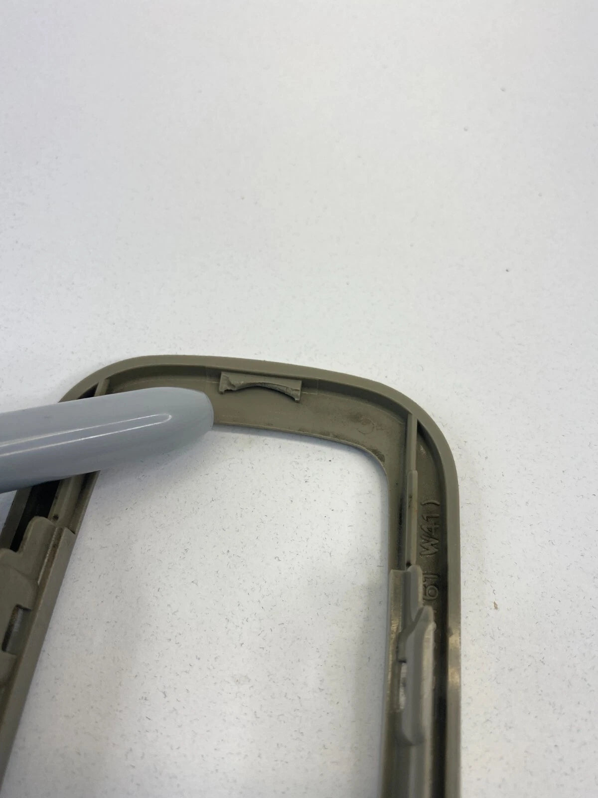 2003 03 INFINITI QX4 FRONT RIGHT SIDE INTERIOR DOOR HANDLE COVER BEZEL TRIM OEM