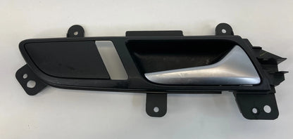 2012-2015 VOLKSWAGEN PASSAT FRONT RIGHT SIDE INTERIOR DOOR HANDLE 561837114 OEM