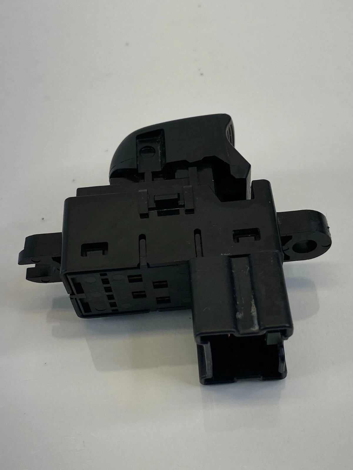 2013-2018 NISSAN ALTIMA REAR LEFT SIDE DOOR POWER WINDOW SWITCH 25411-3TA3A OEM