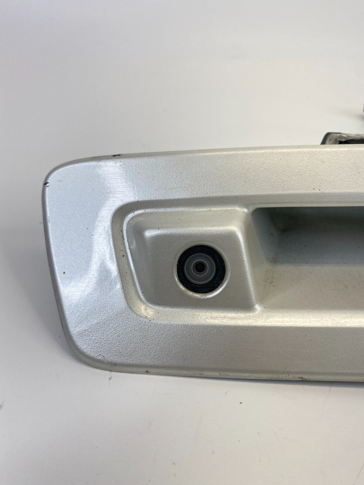 2009-2012 Chevrolet Traverse Rear Hatch Trunk Liftgate Outside Handle w/ Camera