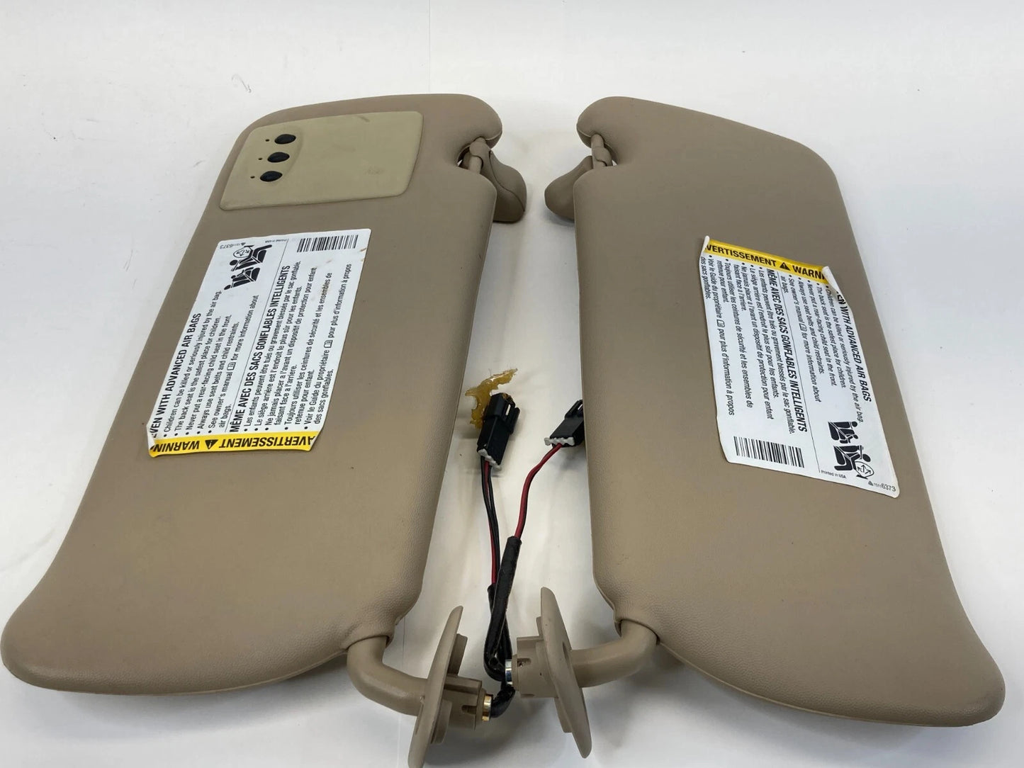 2004-2009 CADILLAC SRX FRONT LEFT RIGHT SUNVISORS PAIR SET ASSY UNIT OEM FACTORY
